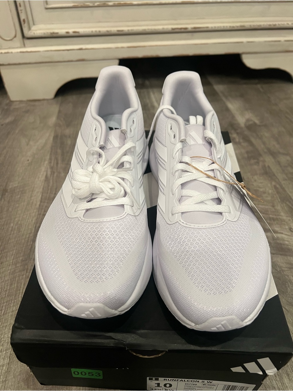 Adidas Runfalcon 5 Women’s Running Shoes White Size 10 NWT - Picture 2 of 5